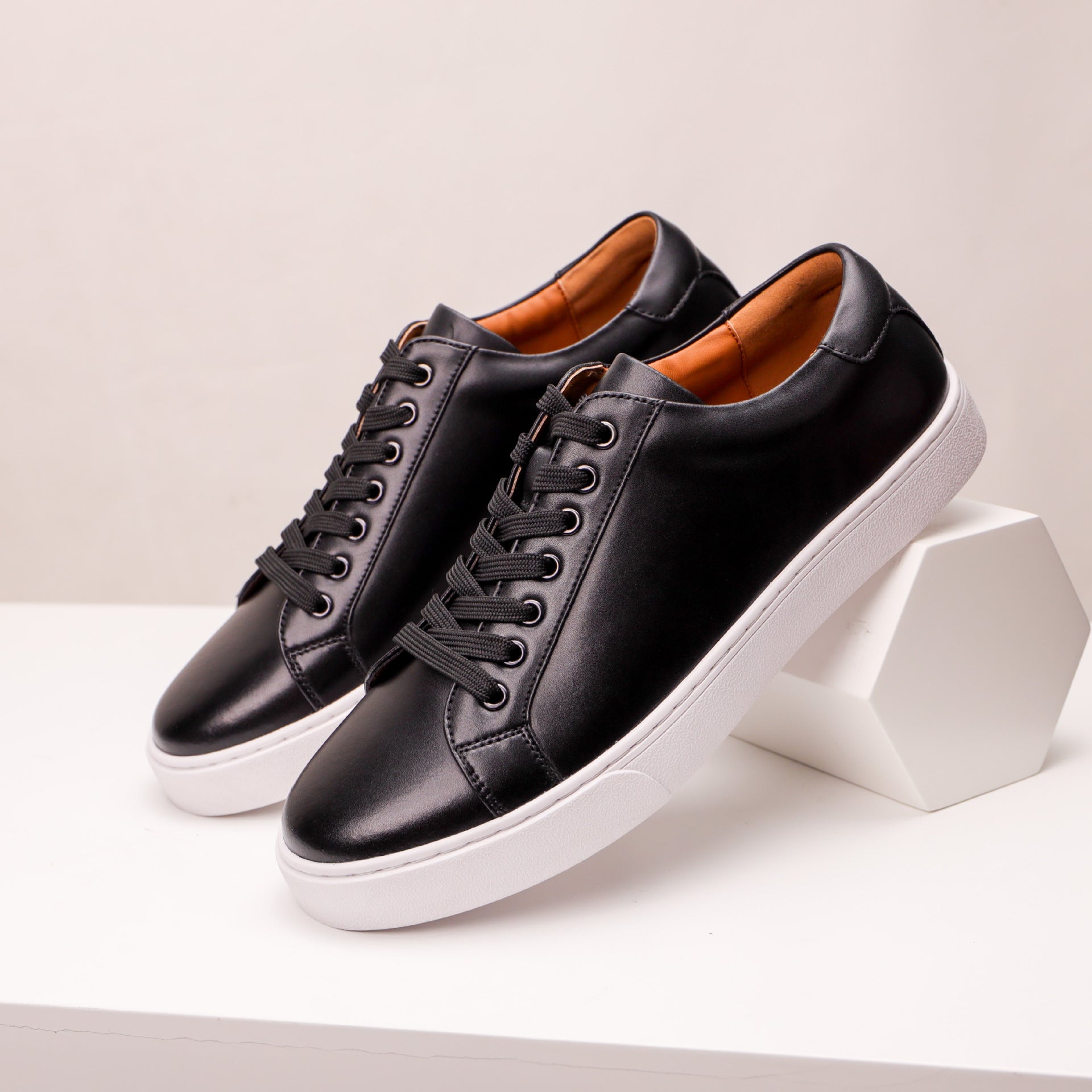 plus size Vintage Men's White Shoes All-match Sneakers Business Casual Leather Shoes Men's Leather Soft Sole Board Shoes Cross-border Men's Shoes