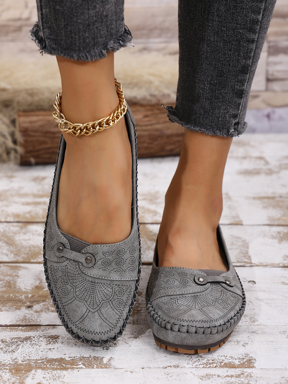 Large Size Popular Foreign Trade Stitched Laser Women's Flats Loafers Foreign Trade Cross-Border E-Commerce Supply Retro