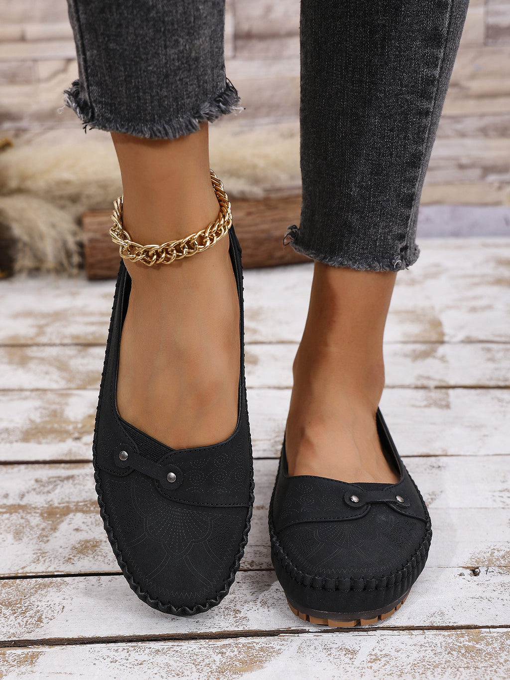Large Size Popular Foreign Trade Stitched Laser Women's Flats Loafers Foreign Trade Cross-Border E-Commerce Supply Retro