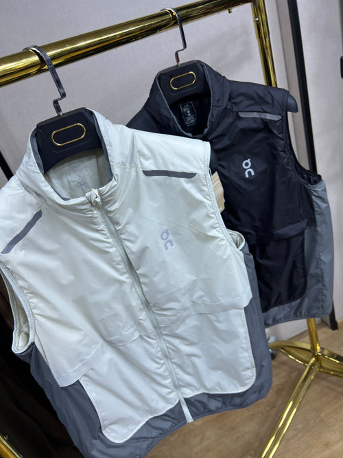 On Running Insulated Vest - Close up